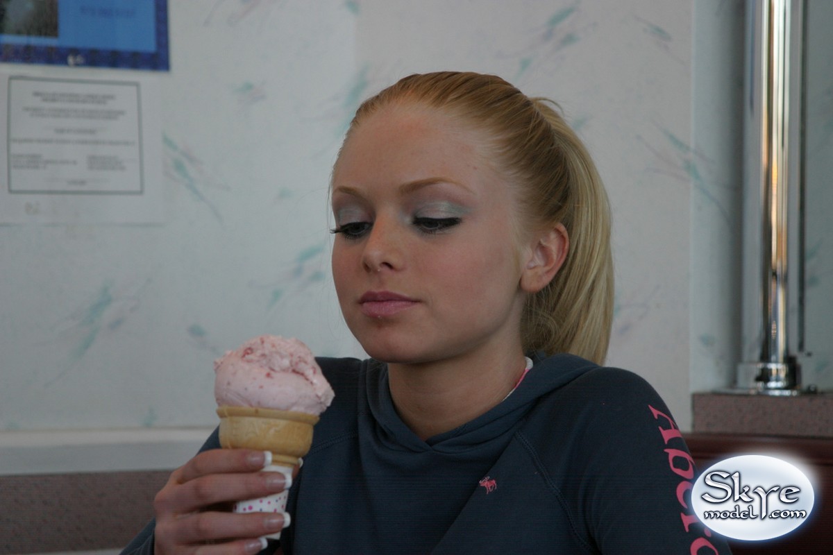 skyemodel-icecream-004