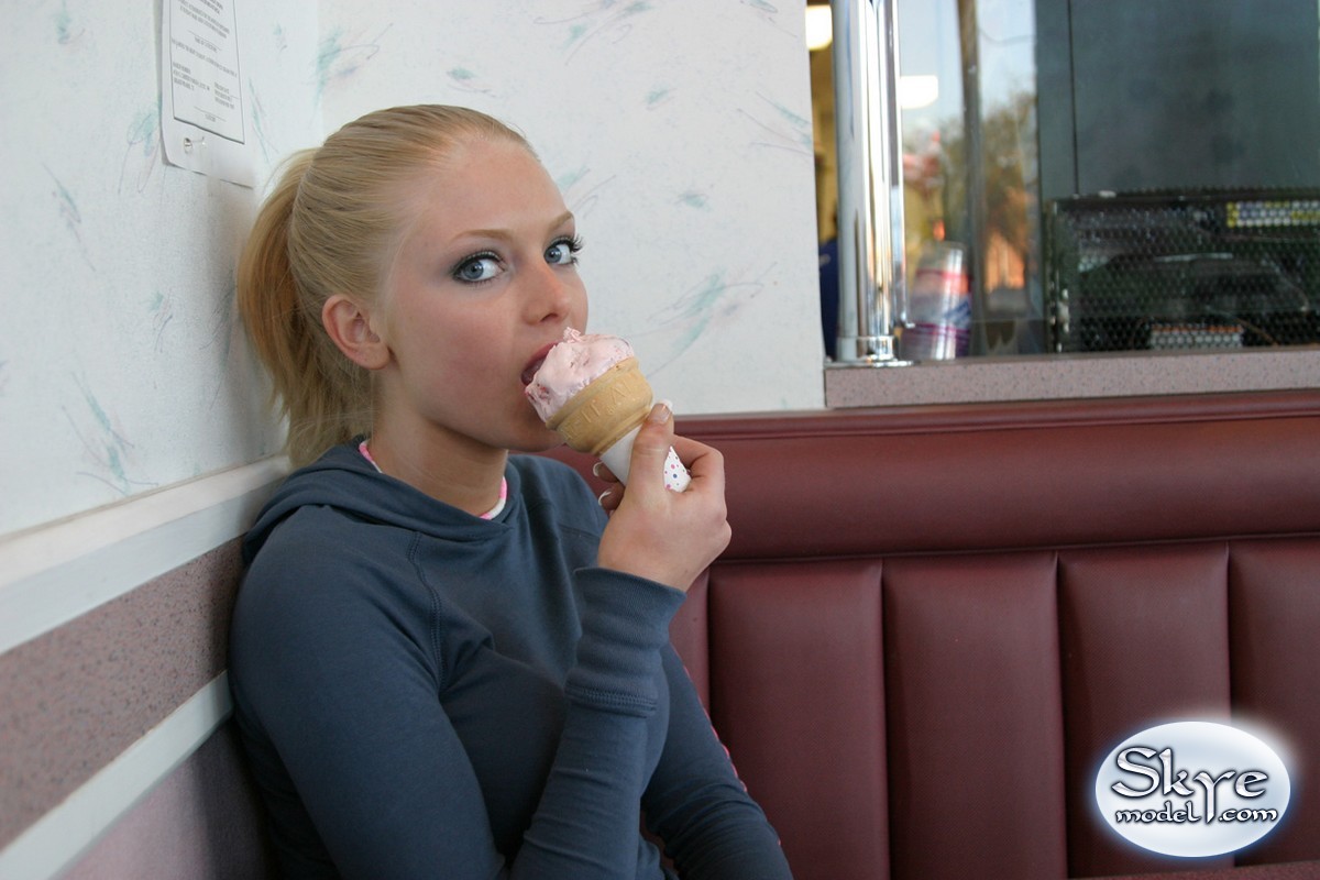 skyemodel-icecream-010